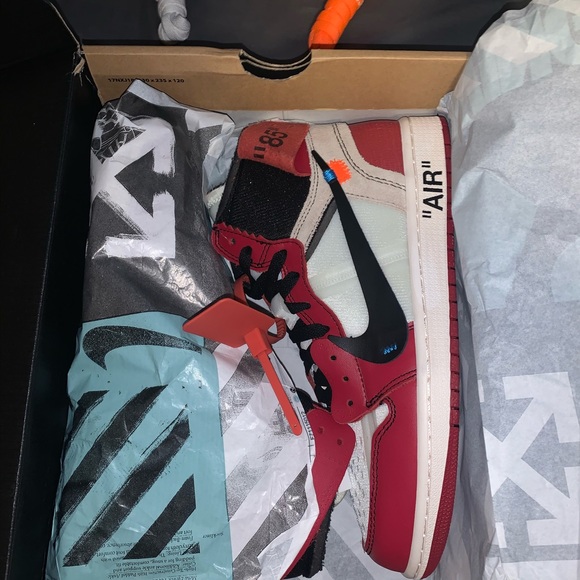 Jordan 1 off white main image 7